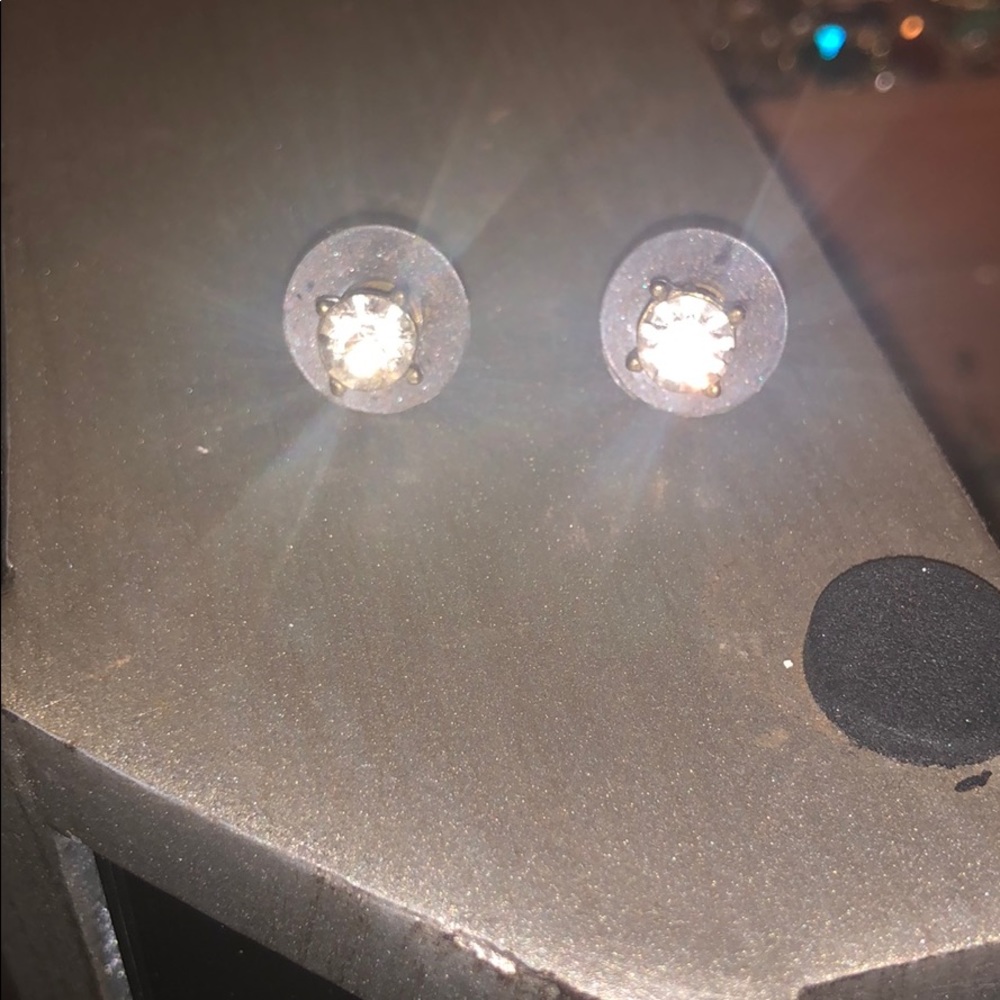Simple studs - Picture 5 of 5